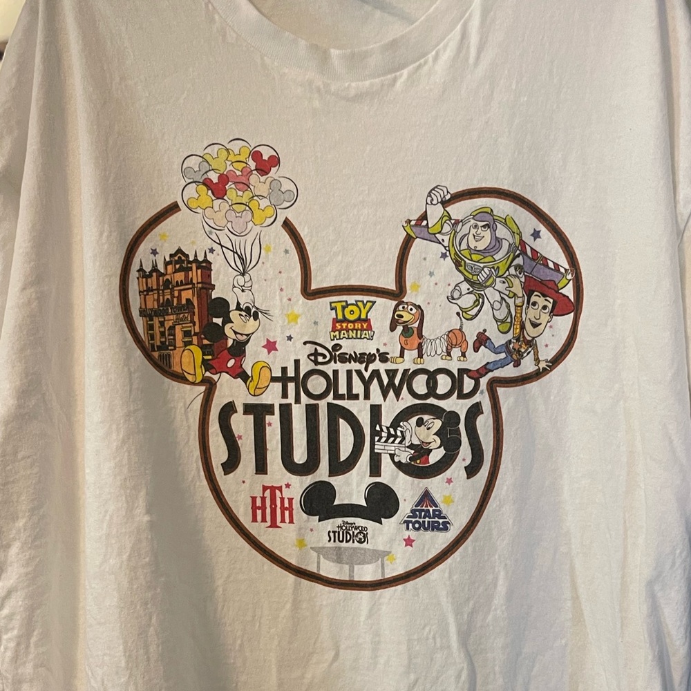 Disney Hollywood Studios 2x shirt